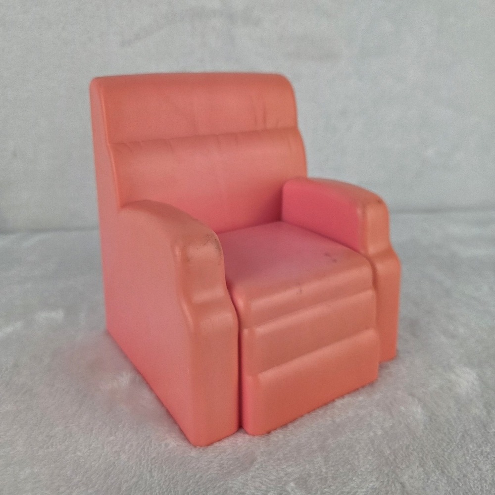 Vintage 1991 Mattel Barbie Dream House Replacement Livingroom Chair Pink